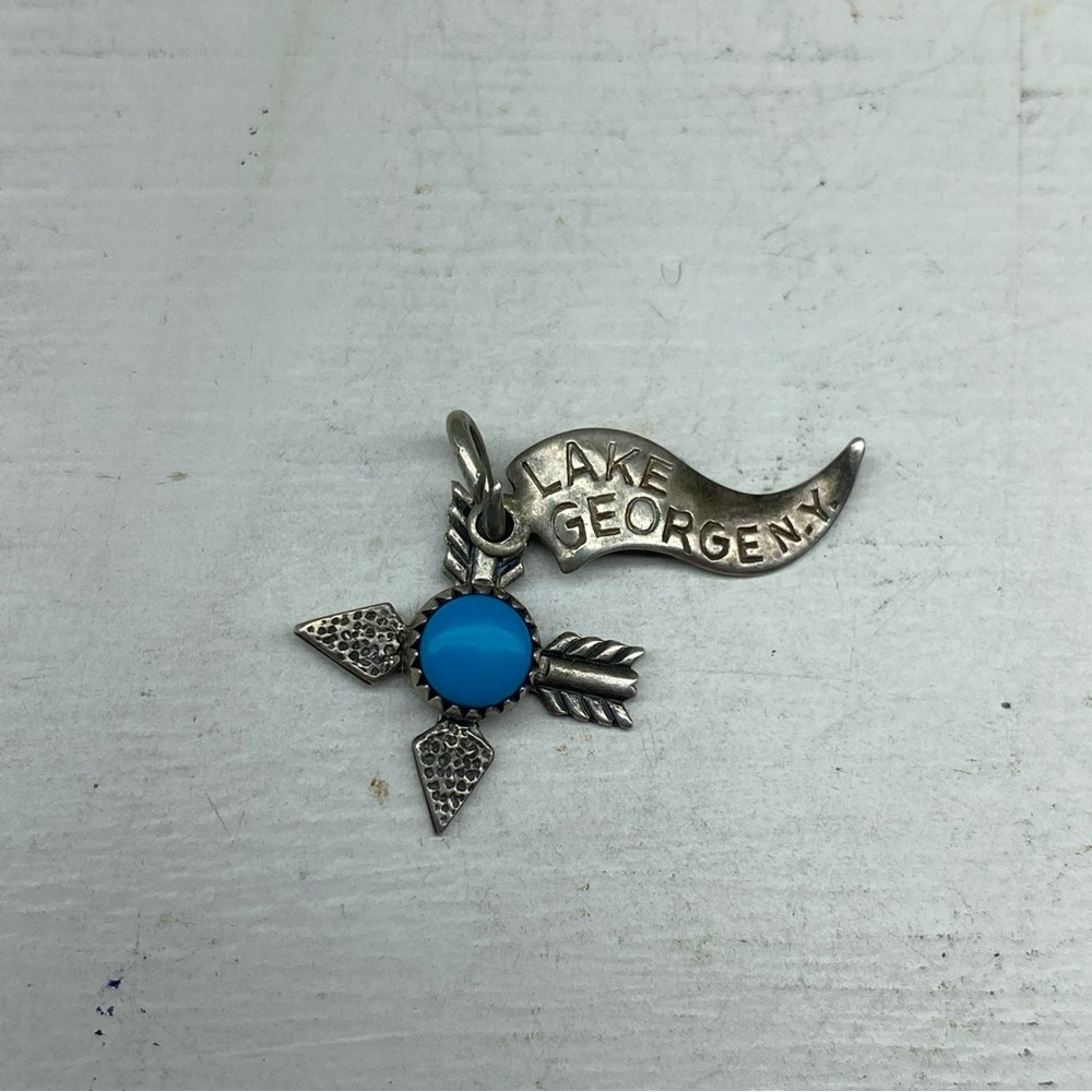 Lake George NY Native American Crossed Arrows With Turquoise 925 Bracelet Charm